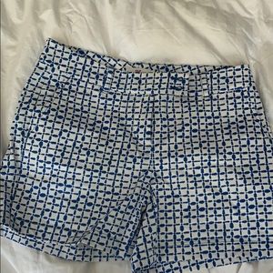 Blue and white patterned VV shorts